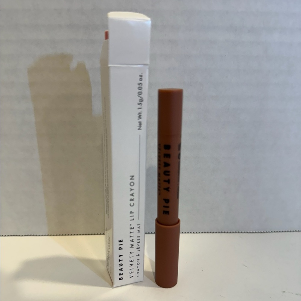 NIB Beauty Pie Velvet Matte Lip Crayon Rummy Pink Neutral Toned Light Brown Nude - Picture 7 of 14